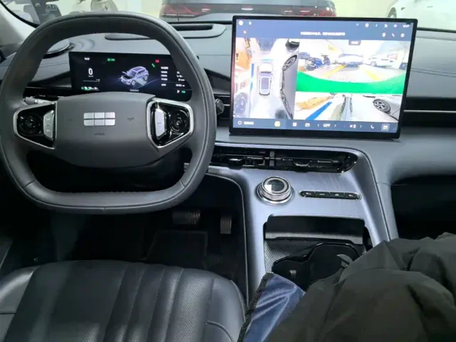 Geely Galaxy E5 — Фото автомобиля 9