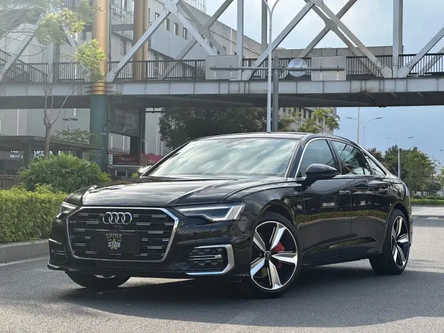 Фотография автомобиля — Audi A6L