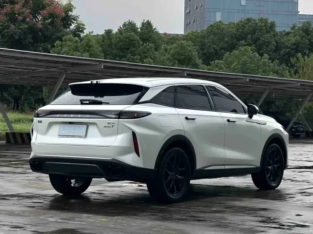 Exeed RX — Фото автомобиля 4