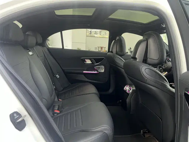Mercedes-Benz C-Class — Фото автомобиля 15