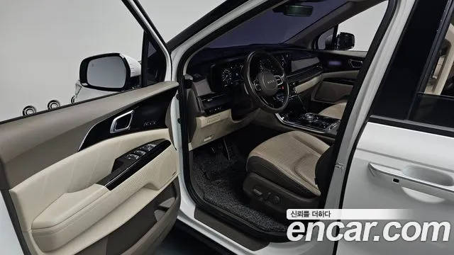 Kia Canival Carnival 4 поколение Бензин 7 мест Signature — Фото автомобиля 2