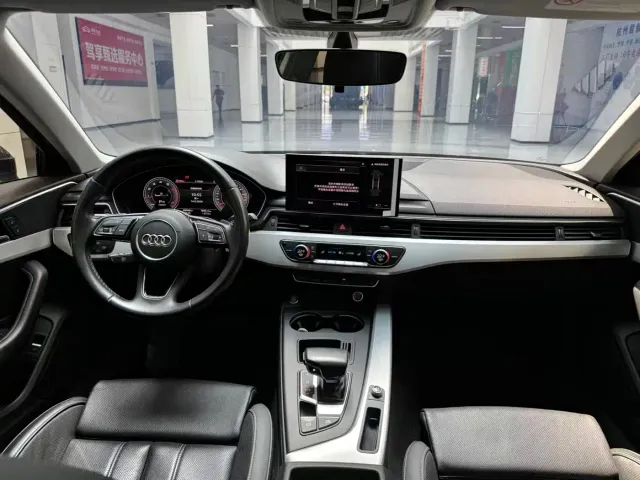 Audi A4L — Фото автомобиля 14