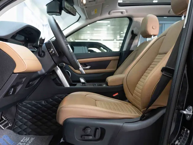 Land Rover Discovery Sport — Фото автомобиля 16
