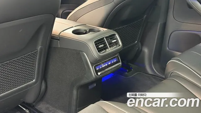 Mercedes-Benz GLS-Class — Фото автомобиля 13