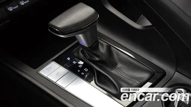 Hyundai Avante — Фото автомобиля 9
