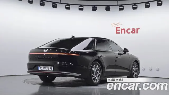 Hyundai Grandeur GN7 — Фото автомобиля 2