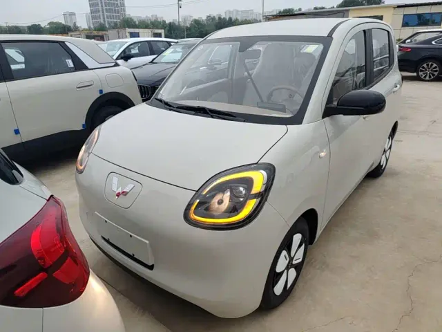 Wuling Hongguang Mini EV — Фото автомобиля 2