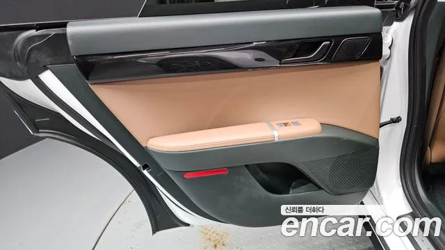 Hyundai Grandeur GN7 — Фото автомобиля 14