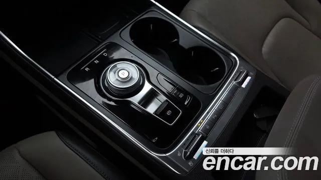 Kia Carnival — Фото автомобиля 12