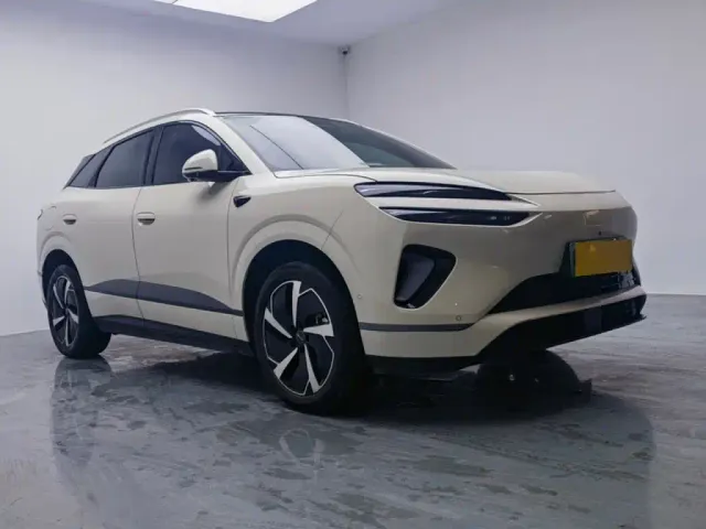 BYD Sealion 06 — Фото автомобиля 3