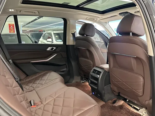 BMW X5 — Фото автомобиля 15