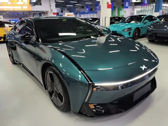 Xpeng P7 — Фото автомобиля 3