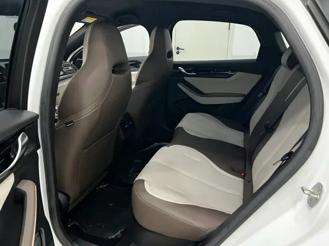 BYD Qin PLUS — Фото автомобиля 9