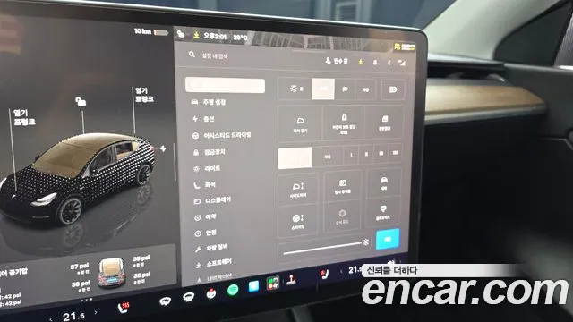 Tesla Model Y — Фото автомобиля 27