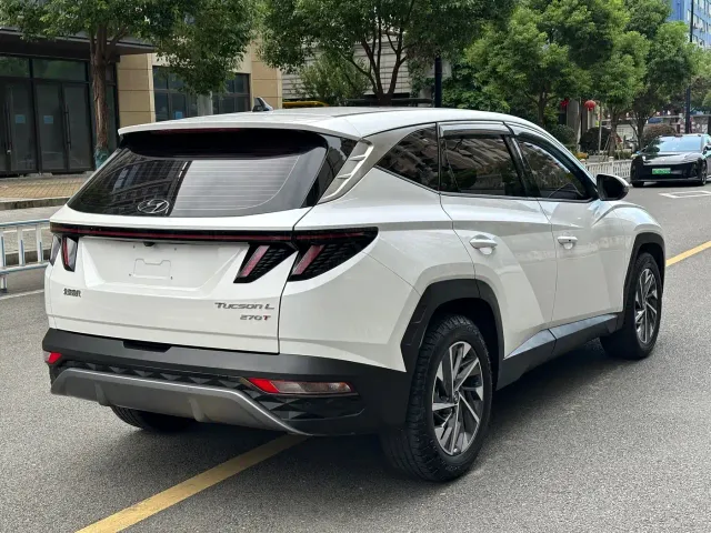 Hyundai Tucson — Фото автомобиля 9
