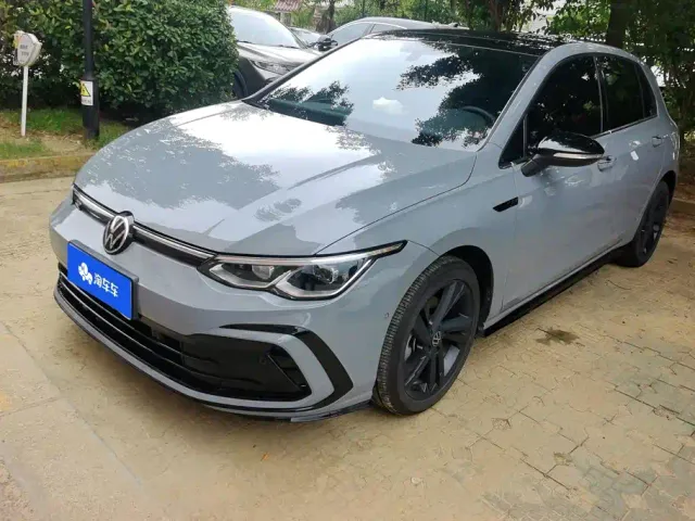 Фотография автомобиля — Volkswagen Golf