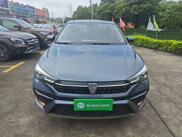 Roewe i5 — Фото автомобиля 2
