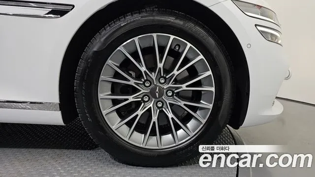 Genesis G80 RG3 — Фото автомобиля 6