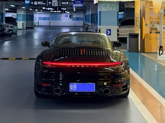 Porsche 911 — Фото автомобиля 7