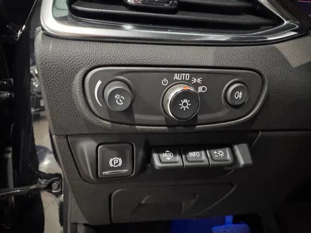 Buick Enclave — Фото автомобиля 10
