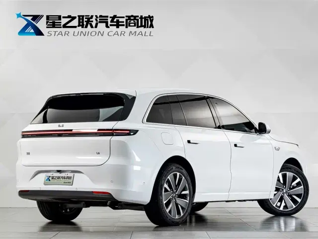Li Auto L6 — Фото автомобиля 6