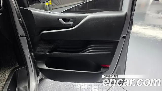 Hyundai Staria — Фото автомобиля 14