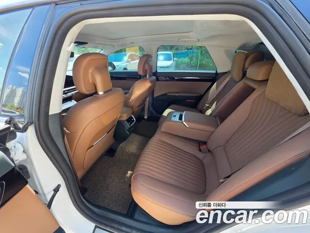 Hyundai Grandeur GN7 — Фото автомобиля 10
