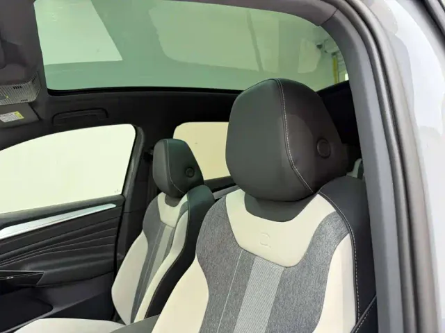 Volkswagen ID.4 Crozz — Фото автомобиля 16