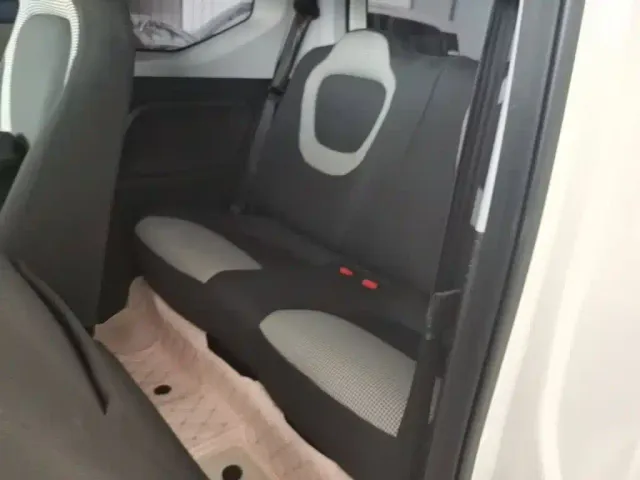 Wuling Hongguang Mini EV — Фото автомобиля 16
