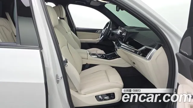 BMW X5 xDrive 40i M Sport — Фото автомобиля 25