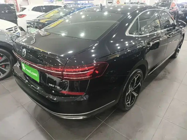 Volkswagen Passat — Фото автомобиля 6