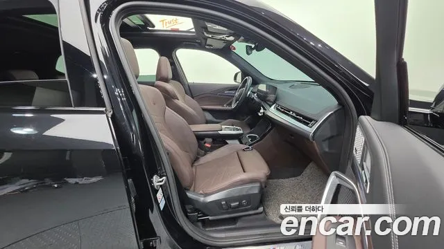 BMW X1 sDrive 20i M Sport — Фото автомобиля 10