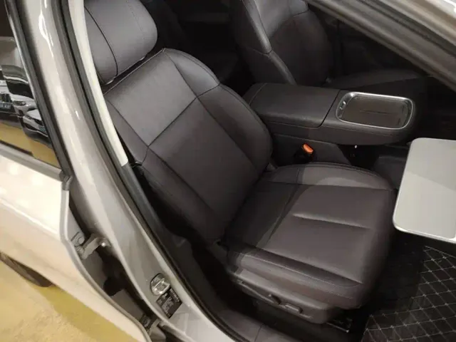 Leapmotor B10 — Фото автомобиля 24