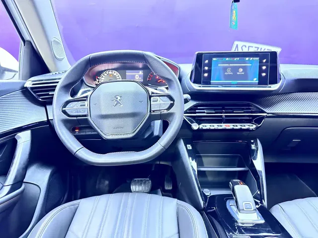 Peugeot 2008 — Фото автомобиля 9