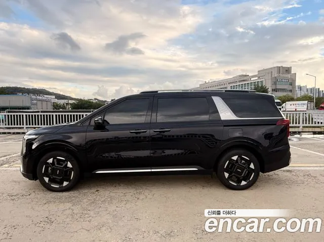Kia Carnival Generation 4 — Фото автомобиля 15