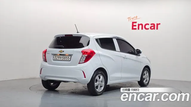 Chevrolet Spark — Фото автомобиля 2