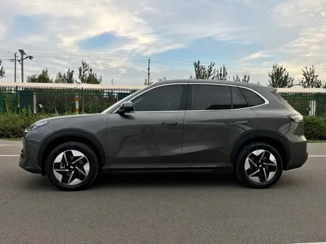 Geely Galaxy E5 — Фото автомобиля 4