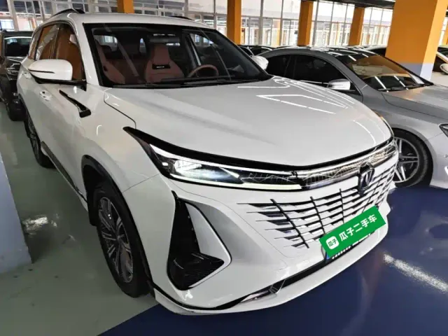 Changan CS75 Plus — Фото автомобиля 3