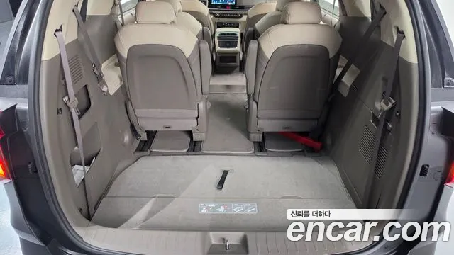 Kia Carnival 4th Gen — Фото автомобиля 30