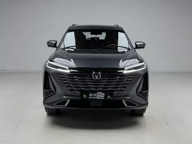 Changan CS75 Plus — Фото автомобиля 2