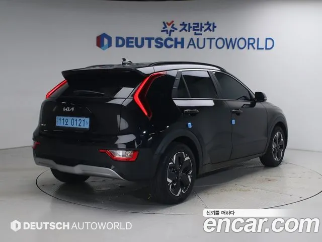 Kia Niro — Фото автомобиля 2