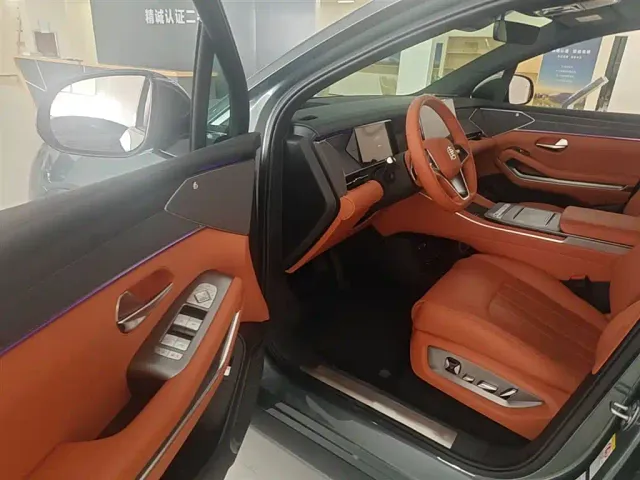 BYD Tang L — Фото автомобиля 15