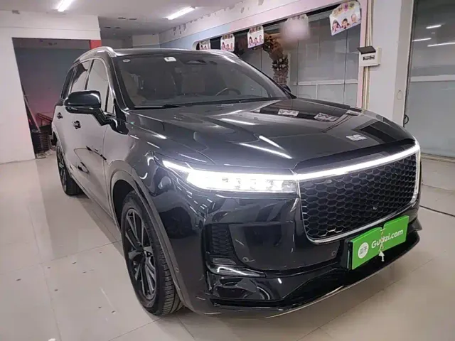 Li Auto ONE — Фото автомобиля 3