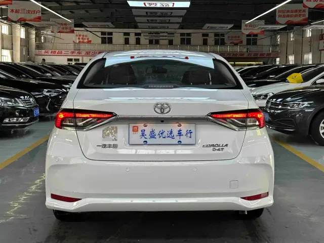 Toyota Corolla — Фото автомобиля 7