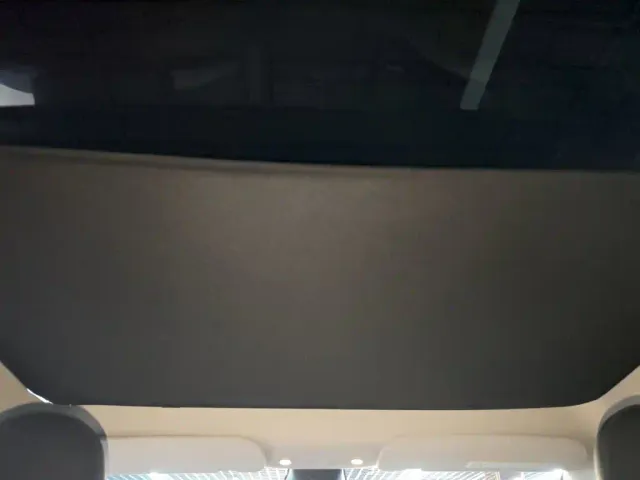 Tesla Model Y — Фото автомобиля 17