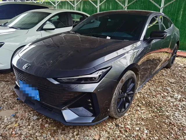 Фотография автомобиля — Changan UNI-V