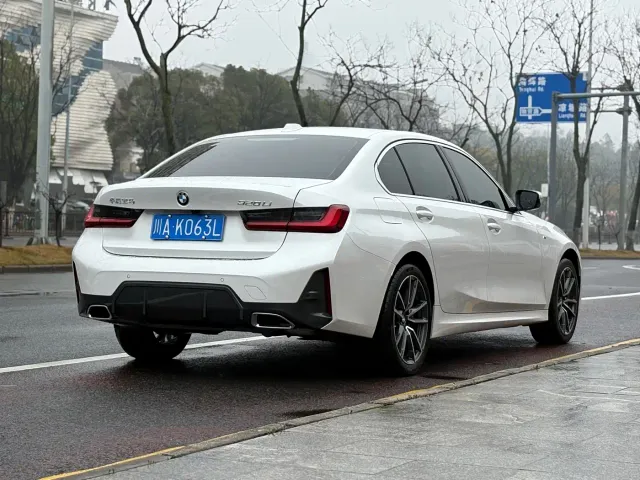 BMW 3 Series — Фото автомобиля 4