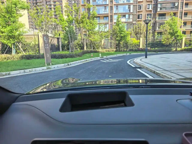 Nio ET5 Touring — Фото автомобиля 19