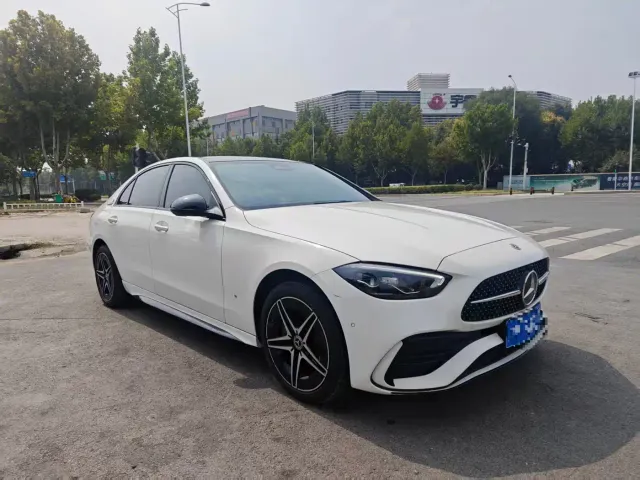 Mercedes-Benz C-Class — Фото автомобиля 3