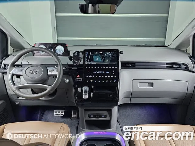Hyundai Staria Staria 4WD Lounge 9 мест — Фото автомобиля 7